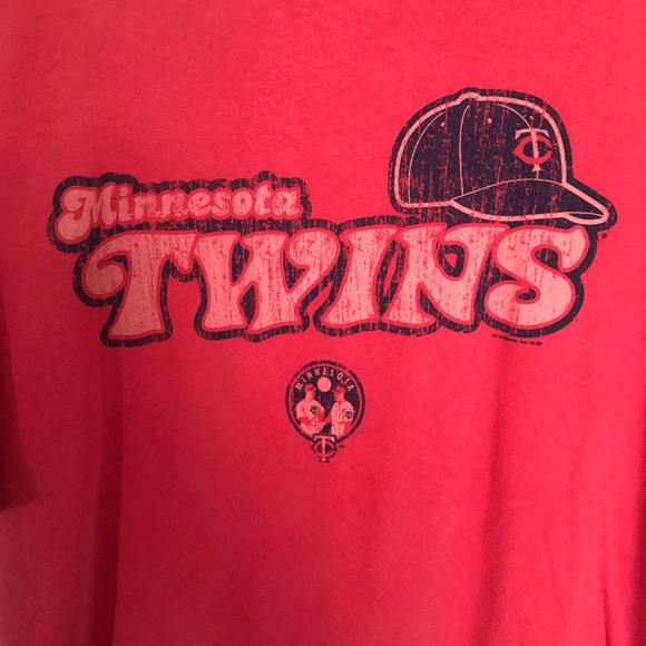 NWT Vintage Look Minnesota Twins Tee - Picture 6 of 7